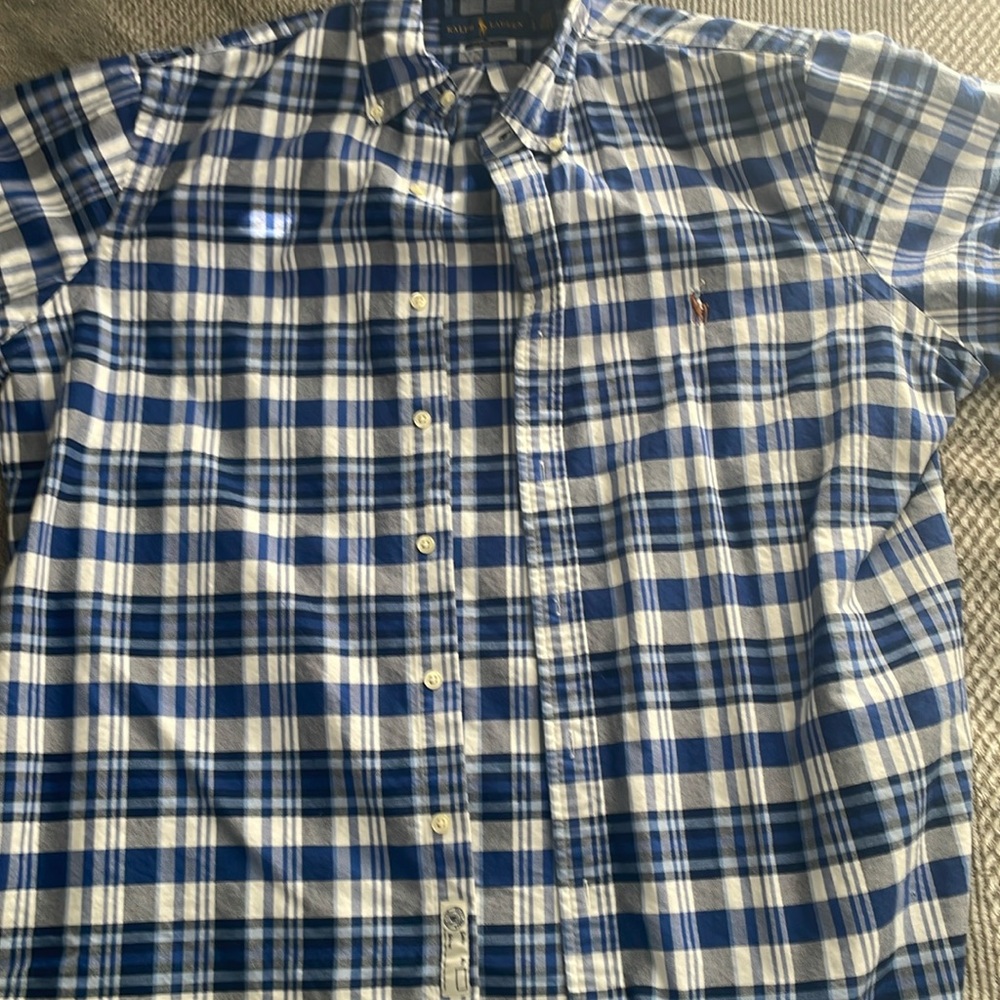 Polo shortsleeved button up blue large